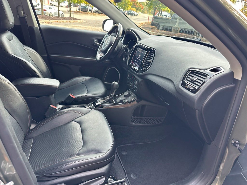 Used 2019 Jeep Compass Limited AWD/4WD image 28