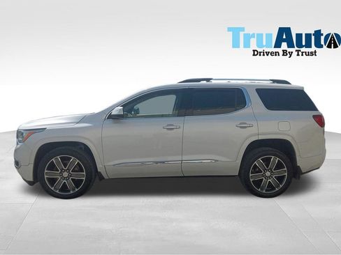 Used 2019 GMC Acadia Denali w/ Technology Package AWD/4WD image 4