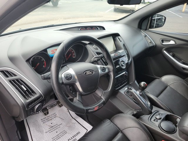 Used 2014 Ford Focus ST w/ Equipment Group 202A FWD image 6