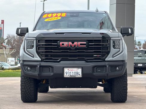 Used 2024 GMC Sierra 1500 AT4X image 10