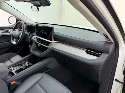 New 2026 Ford Explorer Active w/ Active Comfort Package AWD/4WD image 14
