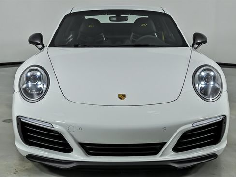 Used 2018 Porsche 911 Carrera T RWD image 5