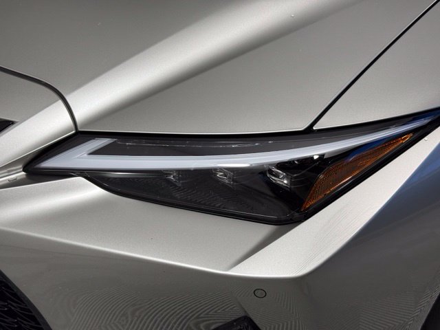 Used 2023 Lexus IS 350 F Sport RWD image 12