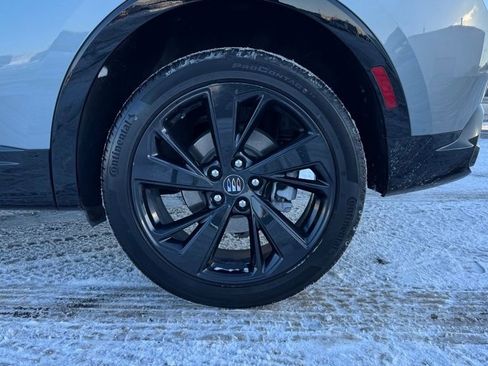 Used 2025 Buick Envision Sport Touring image 31