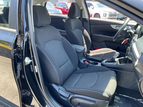 Used 2023 Kia Forte LXS FWD image 21