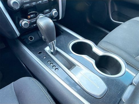 Used 2019 Nissan Pathfinder S image 17