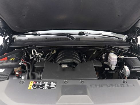 Used 2020 Chevrolet Suburban Premier AWD/4WD image 33