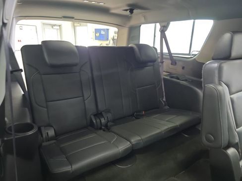 Used 2017 Chevrolet Suburban Premier AWD/4WD image 12