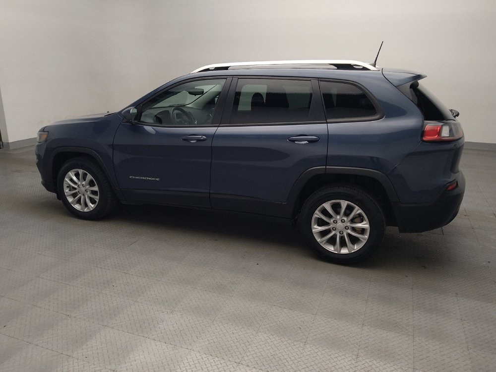 Used 2021 Jeep Cherokee Latitude FWD image 3