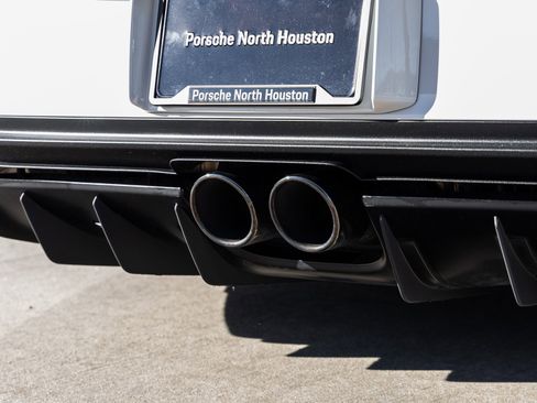 Used 2022 Porsche 911 GT3 image 16