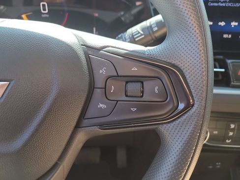 Used 2025 Chevrolet TrailBlazer LT AWD/4WD image 26