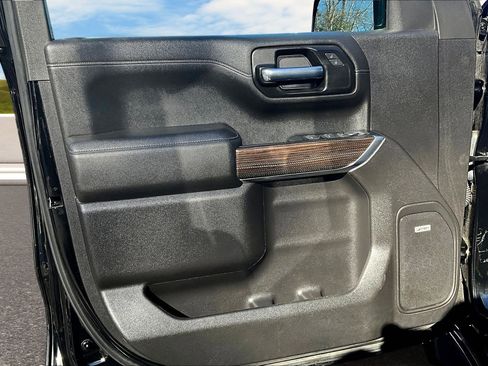 Used 2022 Chevrolet Silverado 1500 LT Trail Boss w/ LT Trail Boss Premium Package image 13