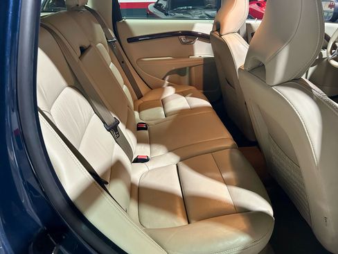 Used 2012 Volvo XC70 3.2 image 20