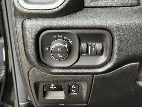 Used 2019 RAM 1500 Big Horn image 19