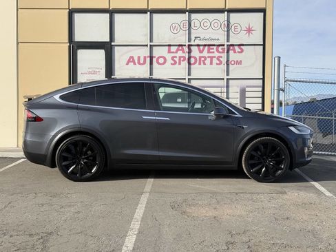 Used 2019 Tesla Model X Long Range image 8