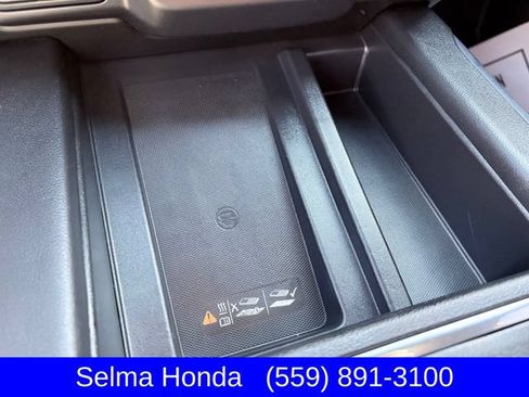 Used 2022 GMC Sierra 1500 AT4 w/ AT4 Premium Package AWD/4WD image 19