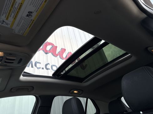 Used 2023 Buick Encore GX Essence w/ Experience Buick Package image 13