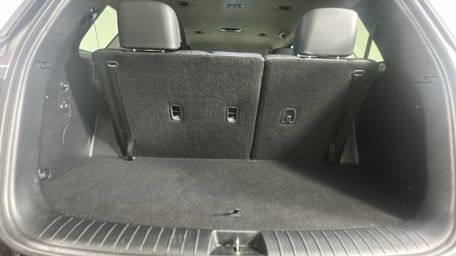 Used 2024 Hyundai Palisade SEL FWD image 30