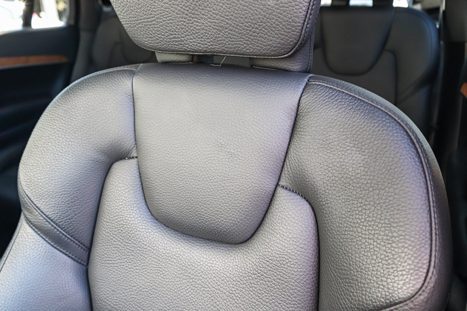 Used 2024 Volvo XC90 T8 Core w/ Protection Package Premier AWD/4WD image 29