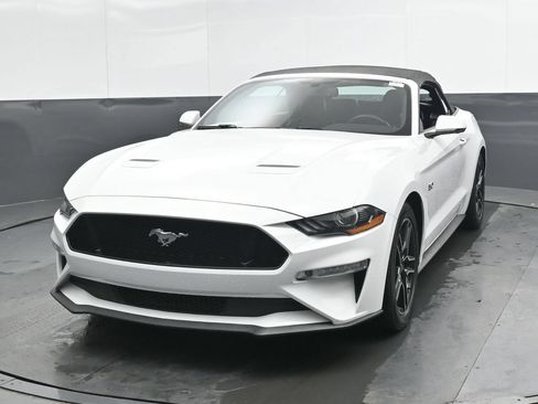 Used 2018 Ford Mustang GT Premium RWD image 6
