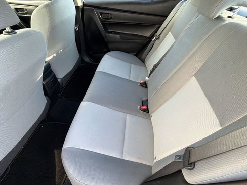 Used 2017 Toyota Corolla L FWD image 28