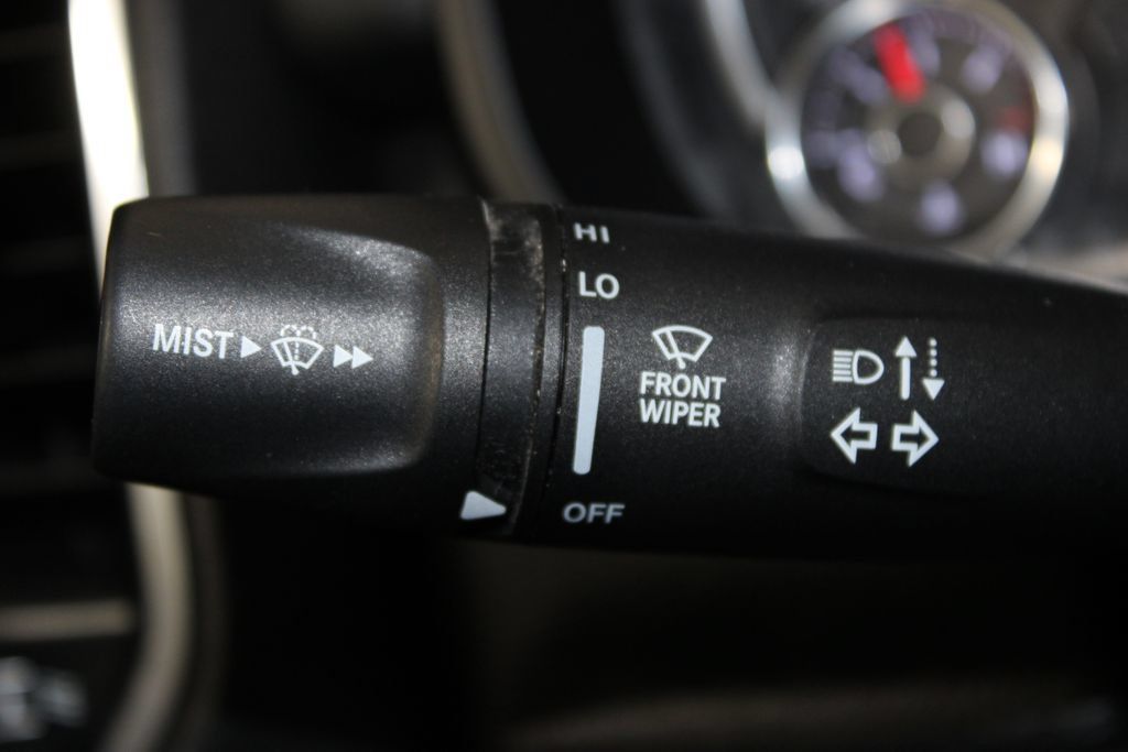 Used 2025 RAM 1500 Laramie AWD/4WD image 37