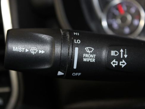 Used 2025 RAM 1500 Laramie AWD/4WD image 37