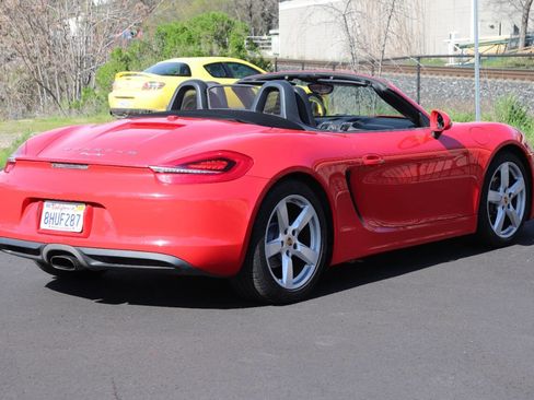 Used 2016 Porsche Boxster image 9