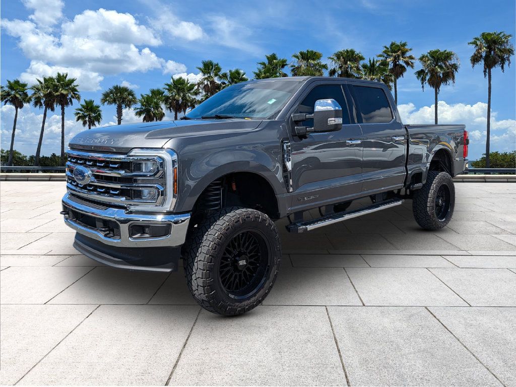 Used 2025 Ford F250 Lariat w/ Chrome Package AWD/4WD image 4