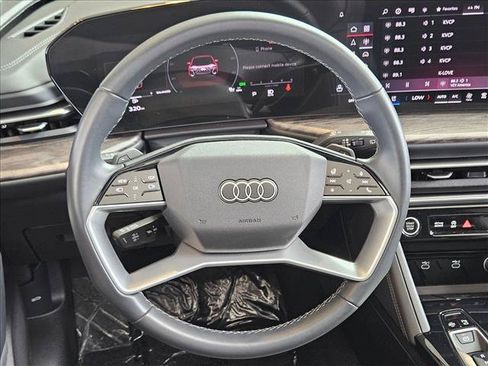 Certified 2025 Audi Q5 Premium Plus w/ Premium Plus AWD/4WD image 12