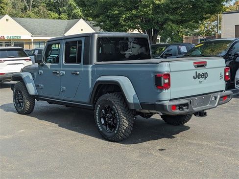 Certified 2024 Jeep Gladiator Sport image 4