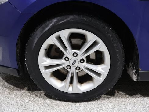 Used 2013 Ford Taurus SEL image 8
