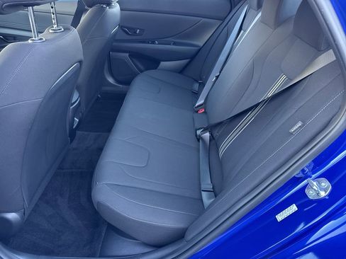 Used 2025 Hyundai Elantra SEL image 20