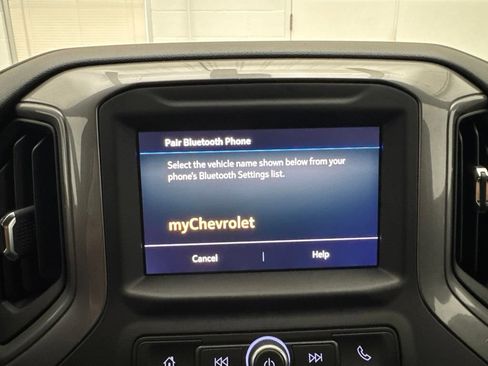 Used 2020 Chevrolet Silverado 1500 Custom w/ Custom Value Package AWD/4WD image 24