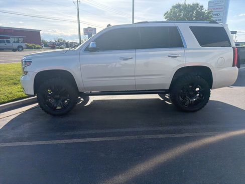 Used 2015 Chevrolet Tahoe LTZ AWD/4WD image 4