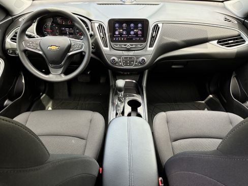 Used 2023 Chevrolet Malibu LT FWD image 18