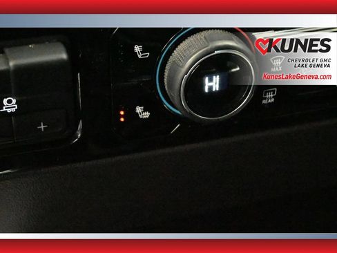 Used 2024 Chevrolet Silverado 1500 LT Trail Boss w/ Convenience Package II AWD/4WD image 22