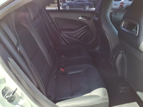 Used 2019 Mercedes-Benz CLA 250 image 16