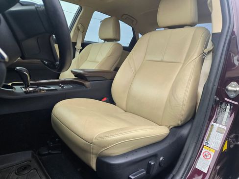 Used 2016 Toyota Avalon XLE Premium image 10