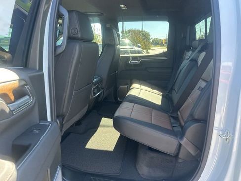 New 2026 Chevrolet Silverado 1500 High Country w/ Technology Package AWD/4WD image 29