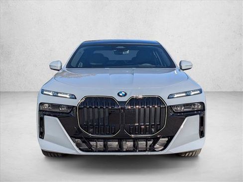 New 2026 BMW 740i image 5
