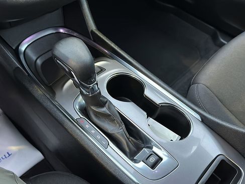 Used 2023 Chevrolet Malibu LT image 36