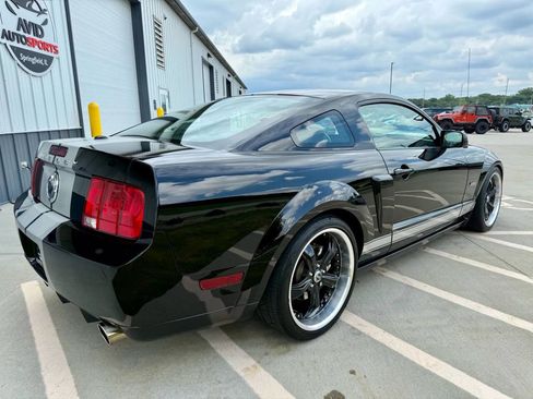 Used 2007 Ford Mustang GT image 9