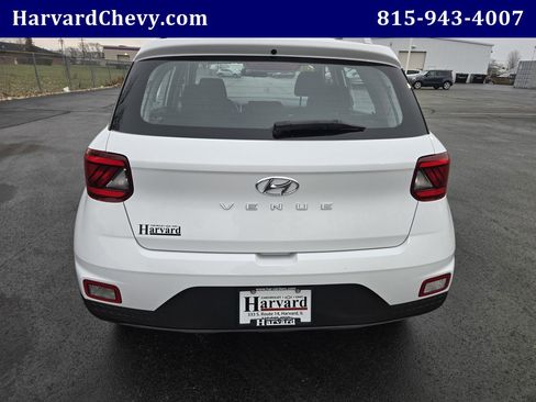Used 2023 Hyundai Venue SEL w/ Cargo Package image 5