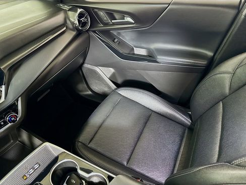Used 2025 Chevrolet Equinox LT w/ Convenience Package II FWD image 21