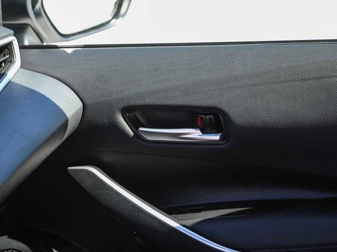 Certified 2025 Toyota Corolla SE image 22