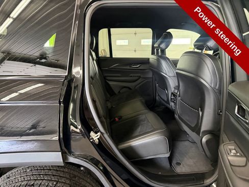Used 2024 Jeep Grand Cherokee Altitude AWD/4WD image 37