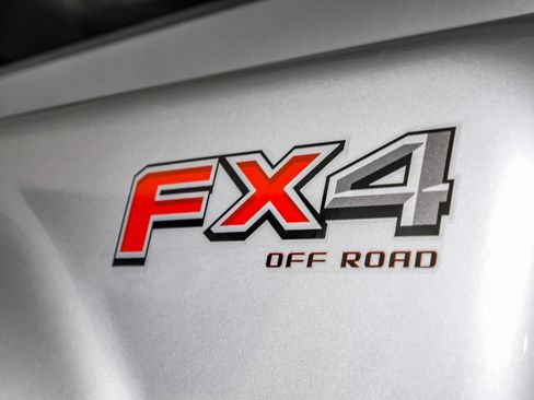 Used 2024 Ford F350 XLT AWD/4WD image 44