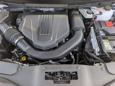 New 2026 Chevrolet Traverse Z71 w/ Enhanced Driving Package AWD/4WD image 4