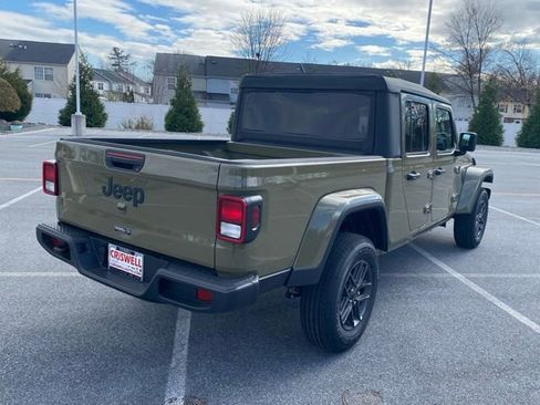 New 2026 Jeep Gladiator Sport image 8